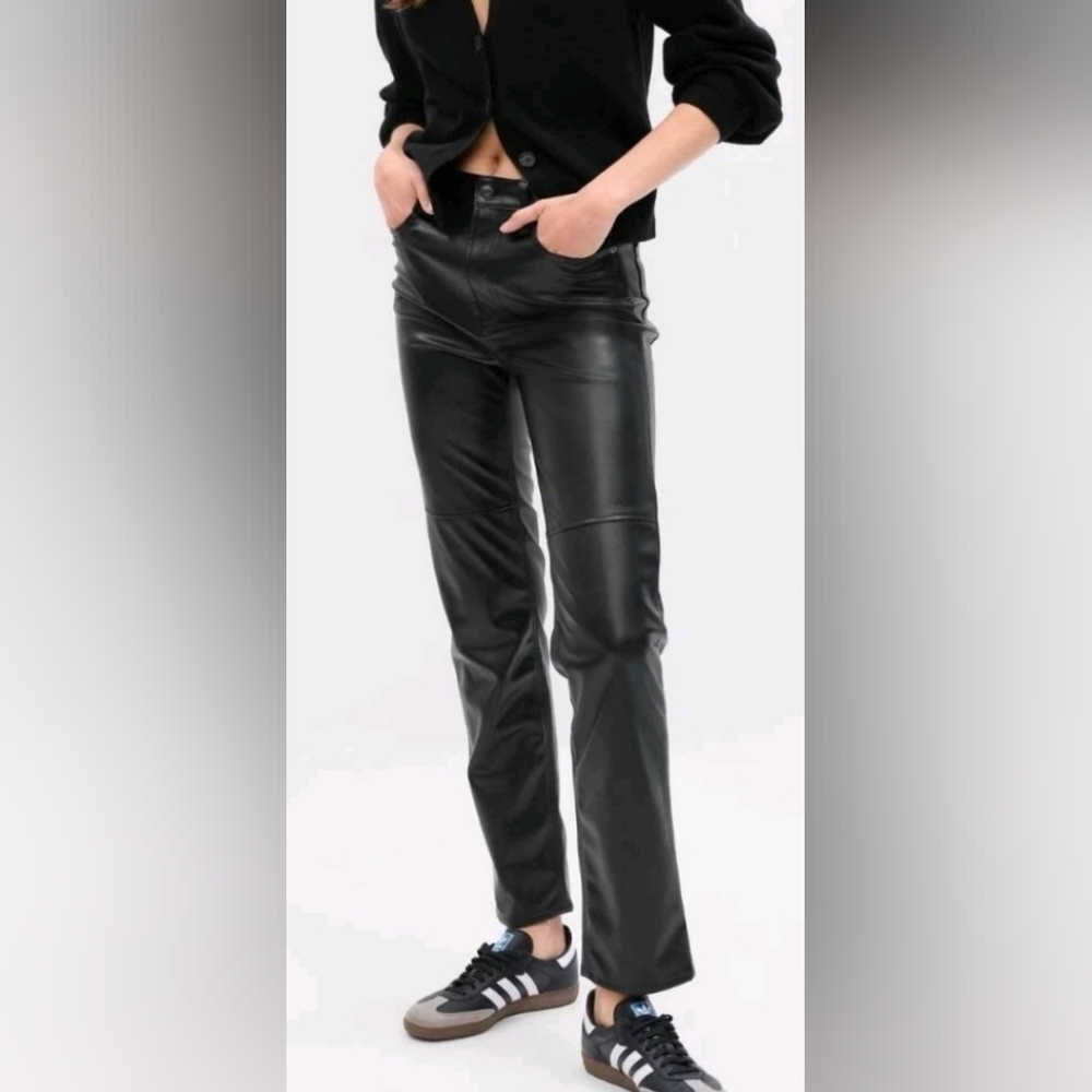 GAP Y3K vegan faux leather Black Cheeky Straight High Rise high waisted Pants 32